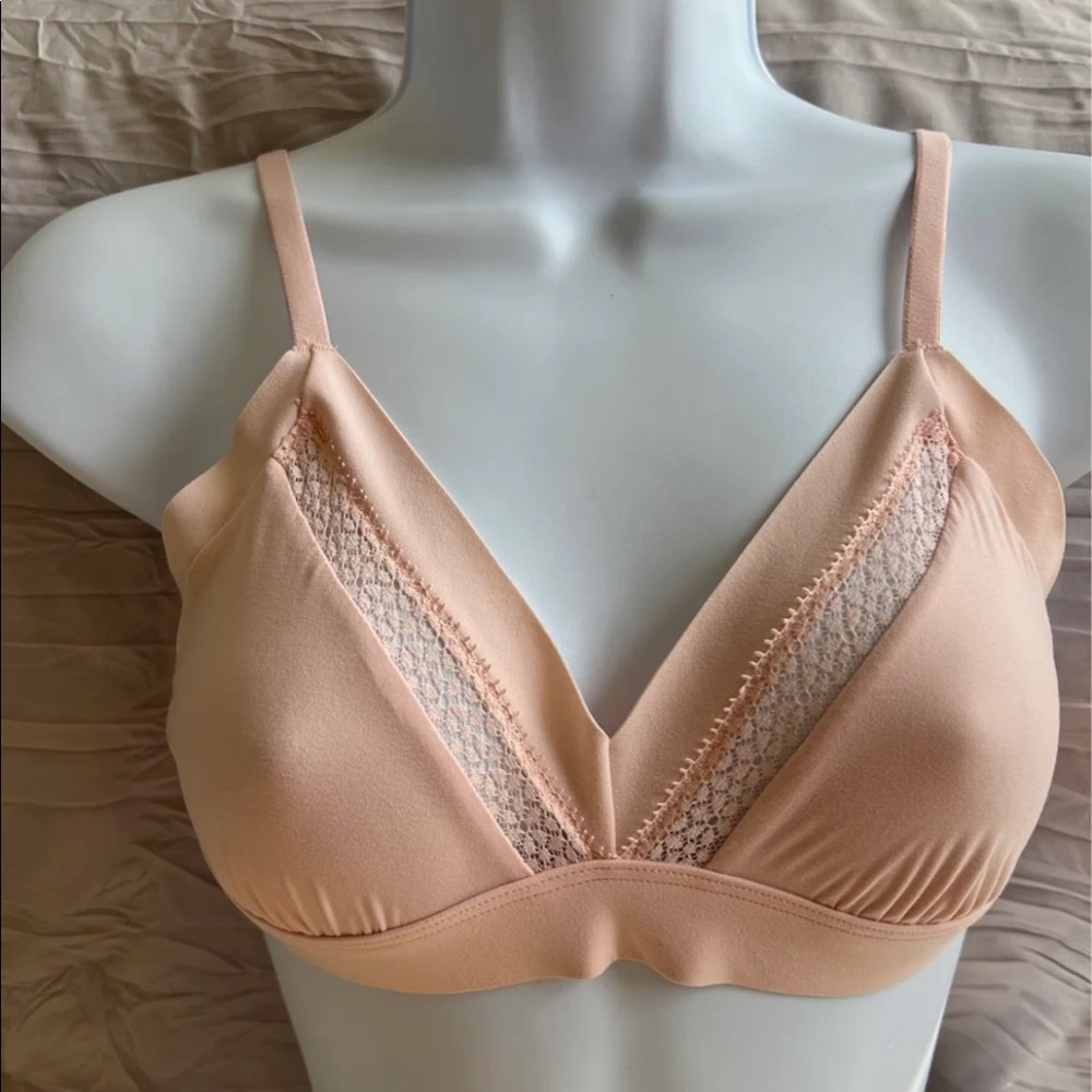 VS Incredible Bralette 34C❤️Sold